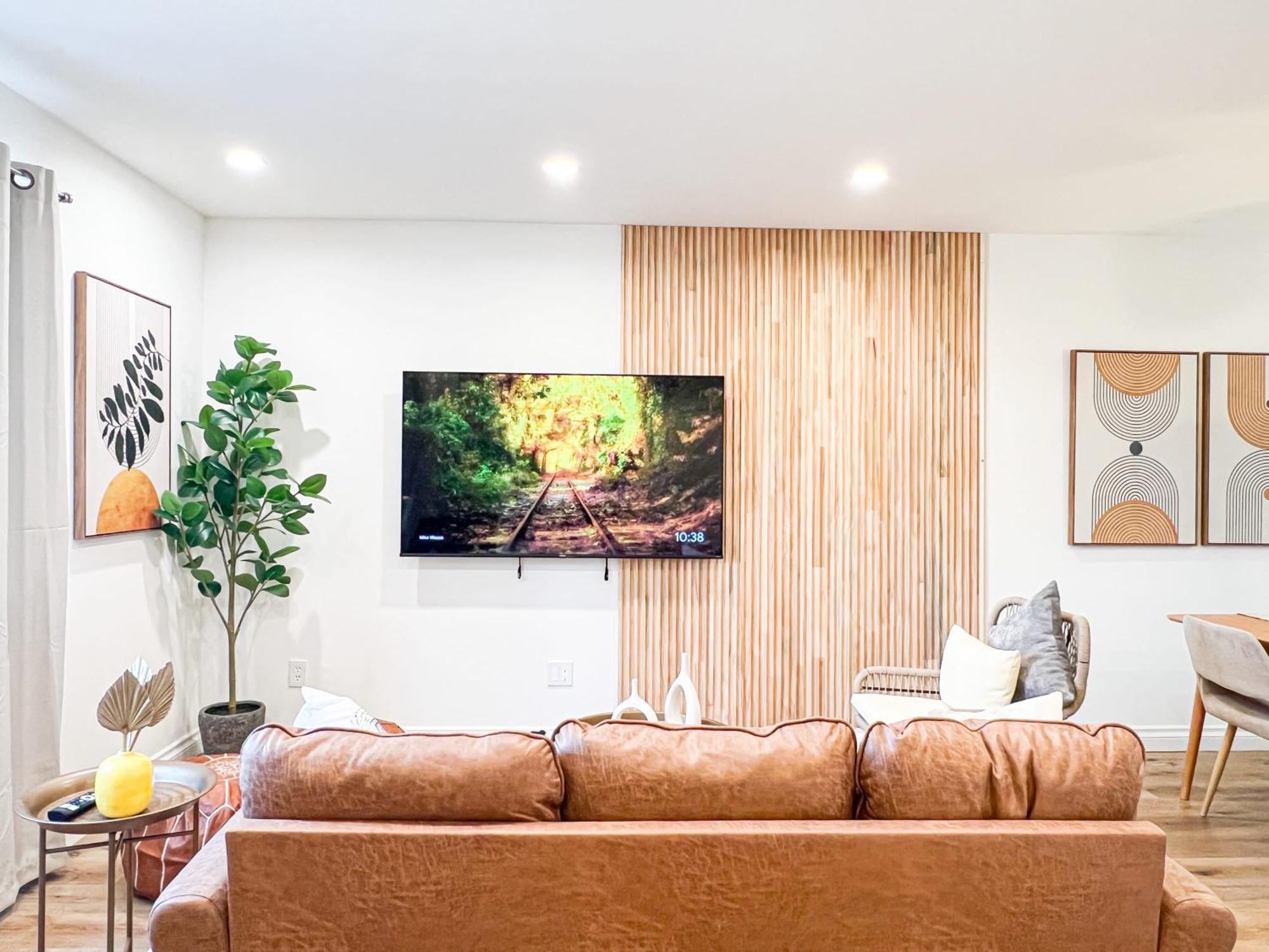 Comfy 2-bedroom In Hollywood Los Angeles